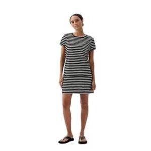 Gap Relaxed Pocket T-Shirt Dress